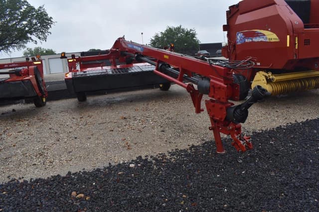 Image of New Holland 313 equipment image 1