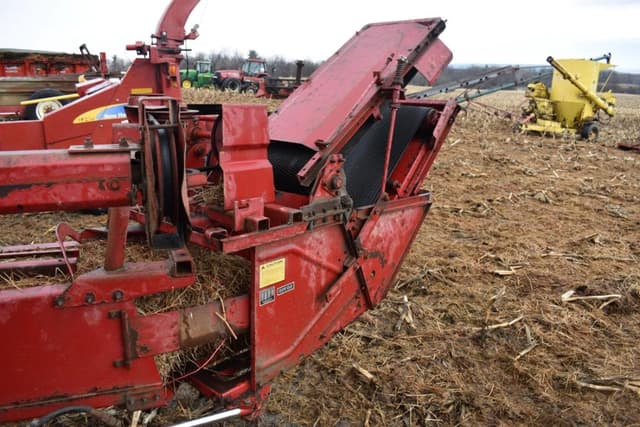 Image of New Holland Hayliner 315 equipment image 3