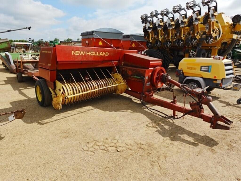 Image of New Holland 320 Primary image