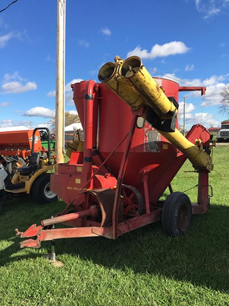 Main image New Holland 352