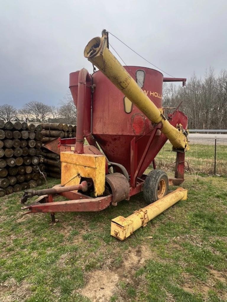 New Holland 353 Equipment Image0