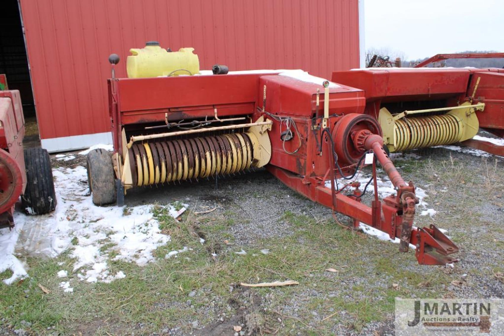 New Holland 425 Equipment Image0