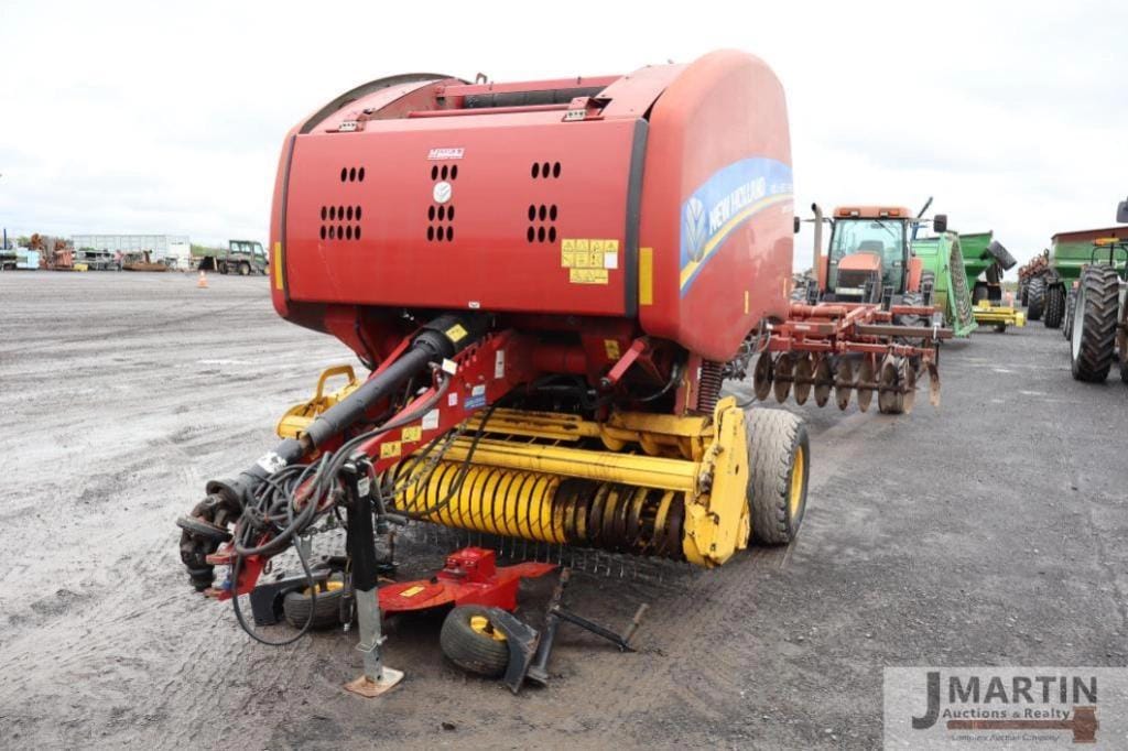 New Holland RB450 CropCutter Equipment Image0