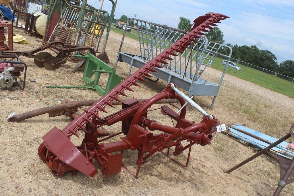 Image of New Holland 451 Image 0