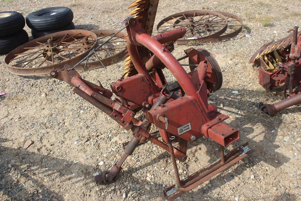 Image of New Holland 451 Image 1