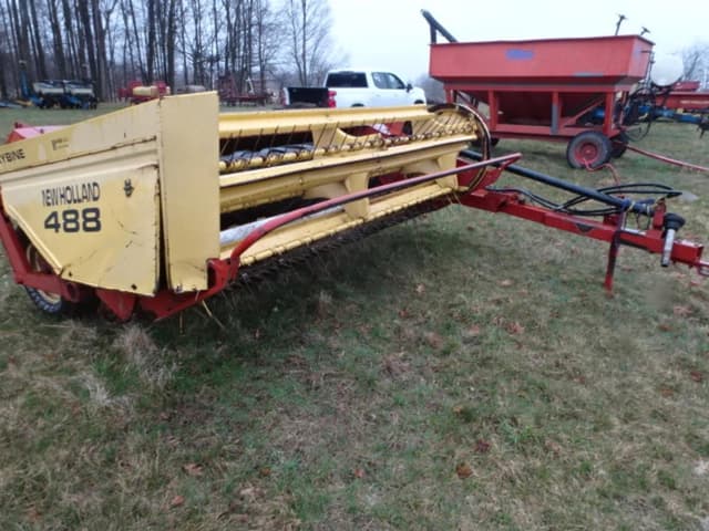Image of New Holland 488 equipment image 1