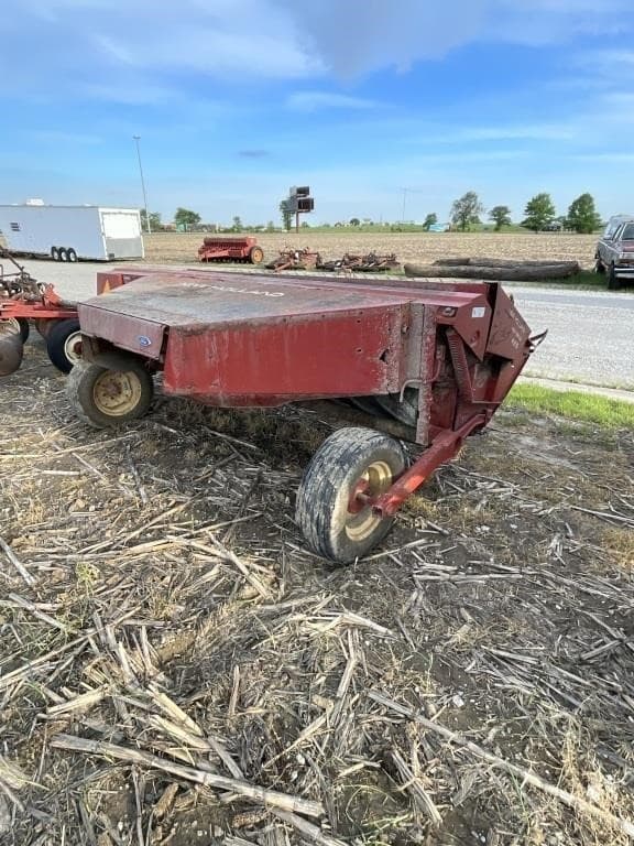 Image of New Holland 488 equipment image 3