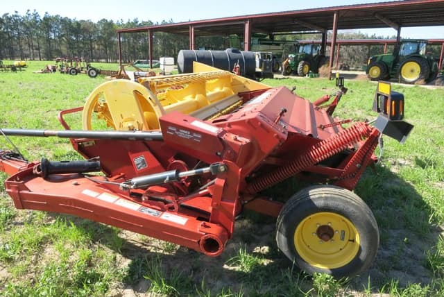 Image of New Holland 488 equipment image 3