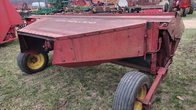 Image of New Holland 489 equipment image 2