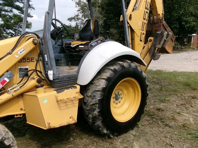 Image of New Holland 555E equipment image 3