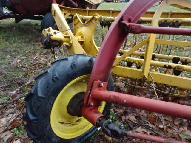 Image of New Holland 56 equipment image 4