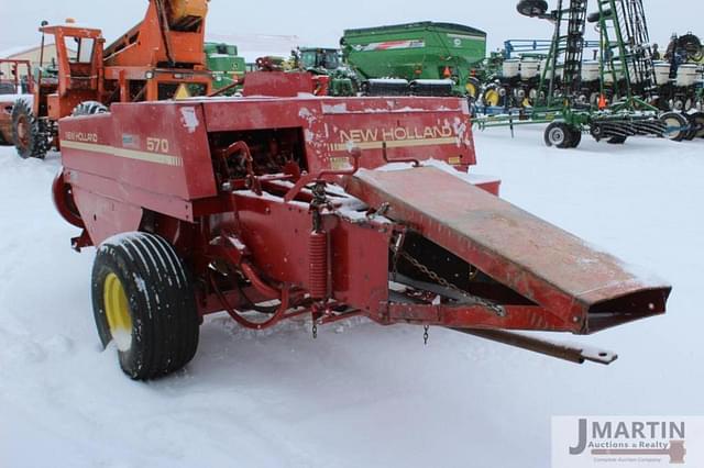 Image of New Holland 570 equipment image 1