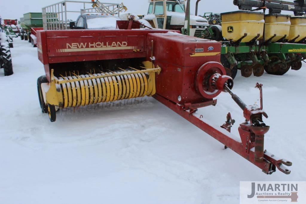 Image of New Holland 570 Primary image