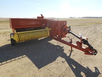 Main image New Holland 575