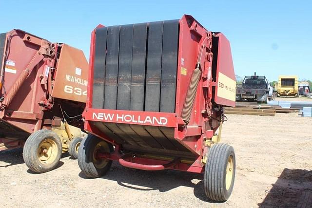 Image of New Holland 630 equipment image 2