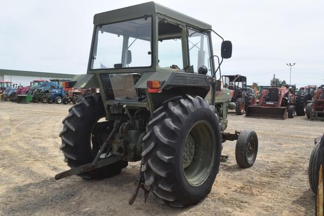 Image of New Holland 6610 equipment image 2