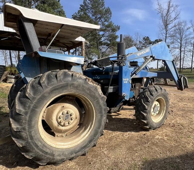 Image of New Holland 6610 equipment image 3