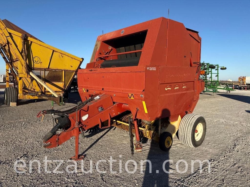 Image of New Holland 688 Primary image