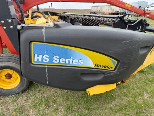 Image of New Holland H7150 equipment image 4