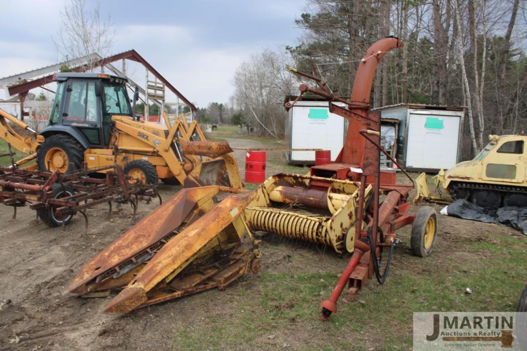 New Holland 717 Equipment Image0
