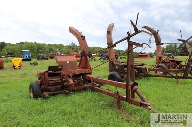 Image of New Holland 770 equipment image 1