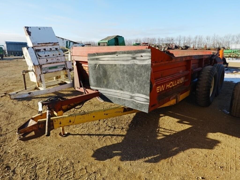 New Holland 791 Equipment Image0