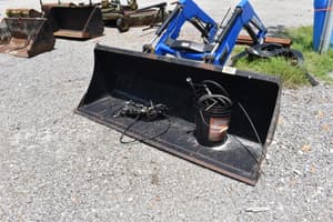 New Holland 825TL Image
