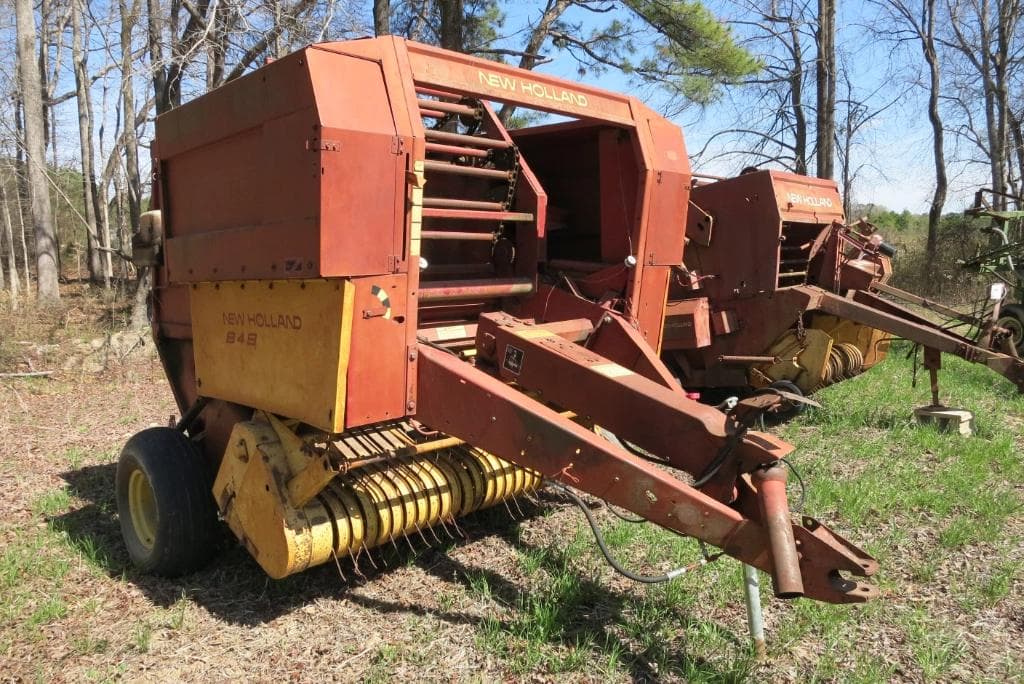 Image of New Holland 848 Primary image