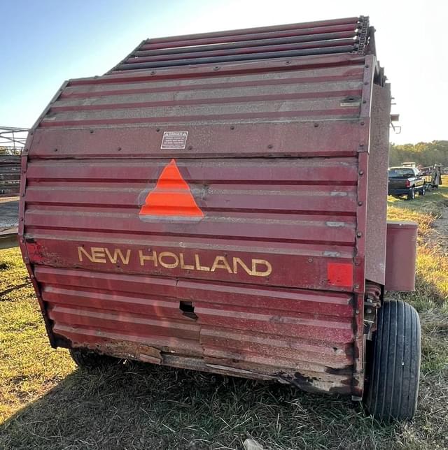 Image of New Holland 850 equipment image 4