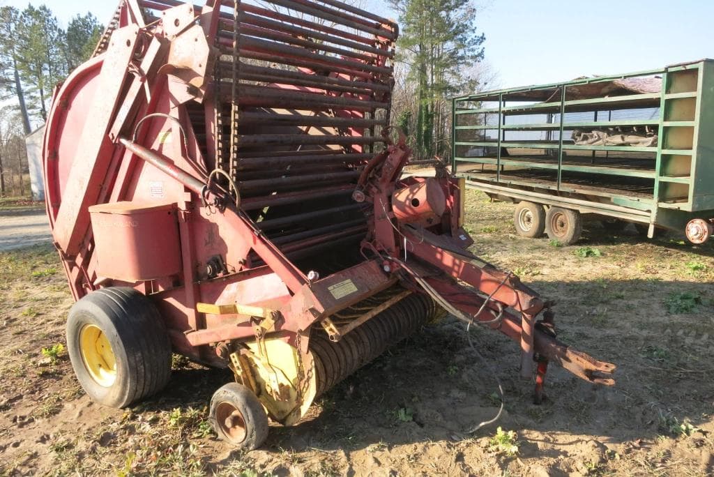 Image of New Holland 850 Primary image