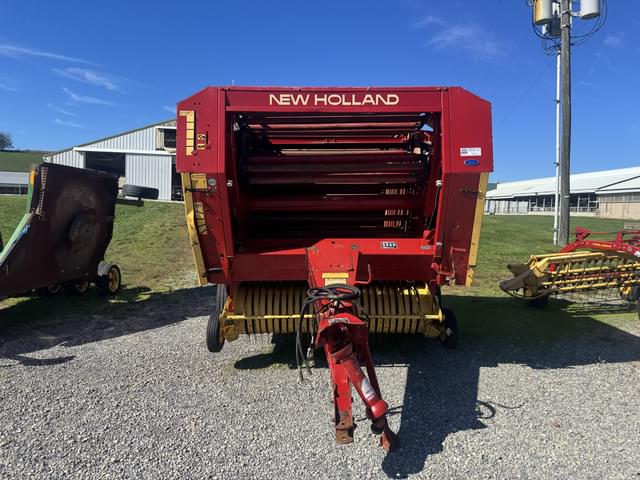 Image of New Holland 855 equipment image 1