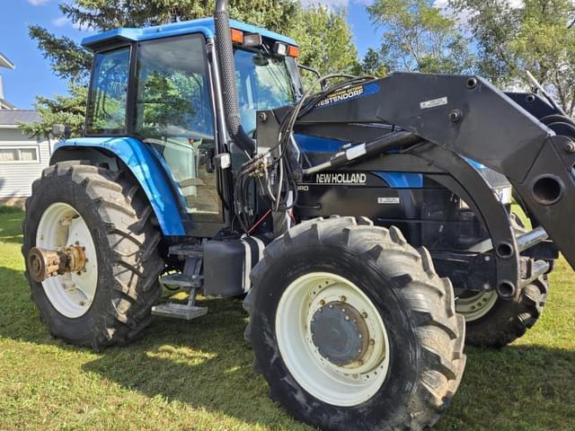 Image of New Holland 8560 equipment image 4