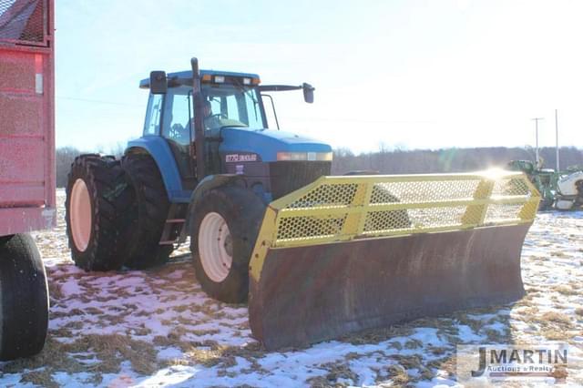 Image of New Holland 8770 equipment image 1