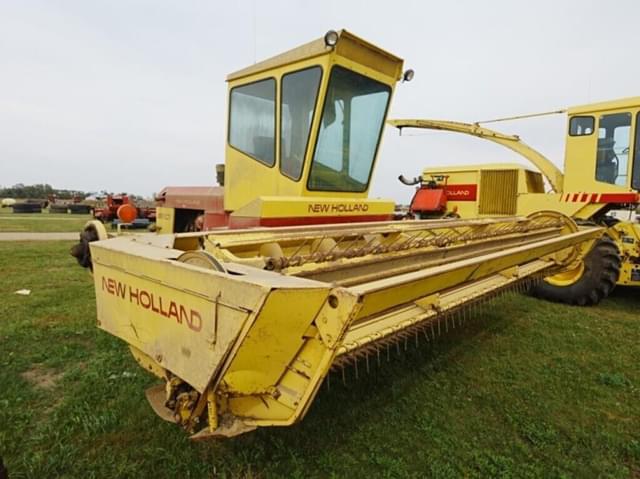 Image of New Holland 910 equipment image 2