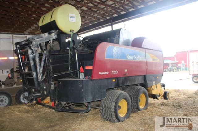 Image of New Holland BB9060 equipment image 2