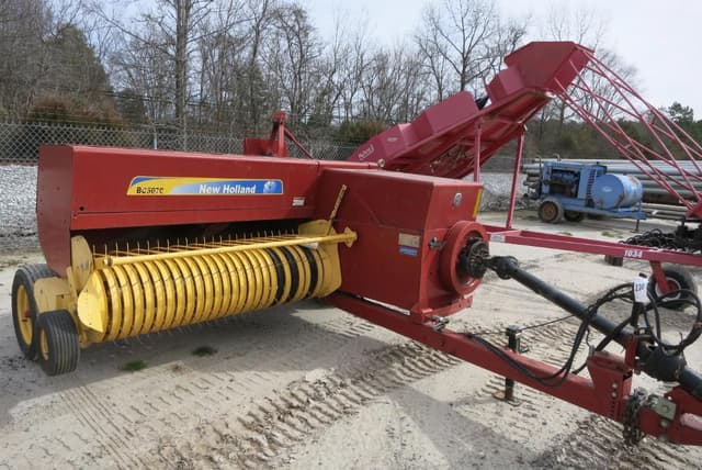 Image of New Holland BC5070 equipment image 1