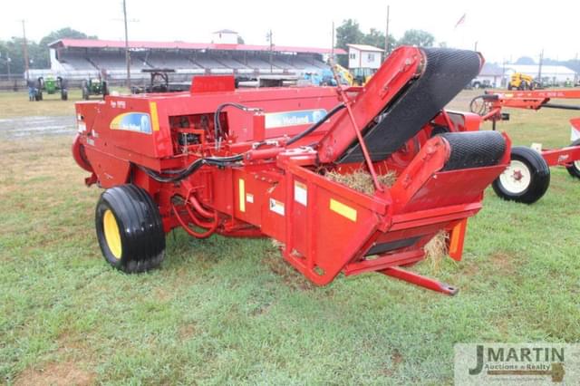 Image of New Holland BC5070 equipment image 3