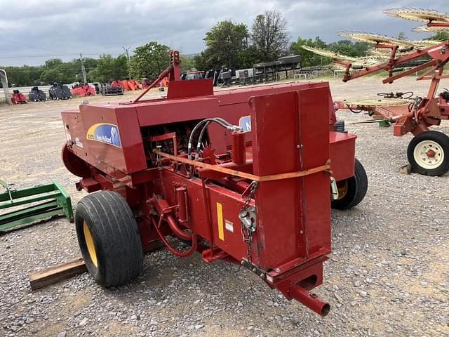 Image of New Holland BC5070 equipment image 4