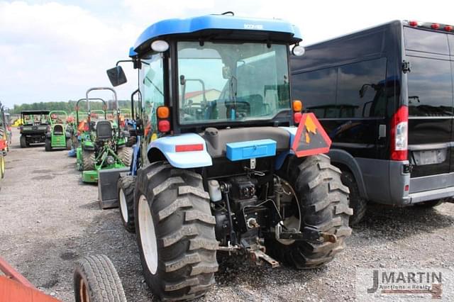 Image of New Holland Boomer 3040 equipment image 3