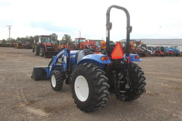 Image of New Holland Boomer 35 equipment image 1