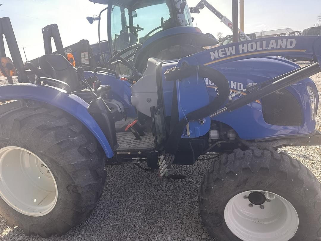 Image of New Holland Boomer 47 Primary image