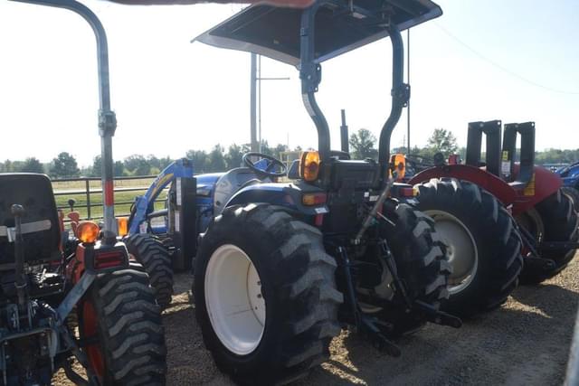 Image of New Holland Boomer 50 equipment image 1