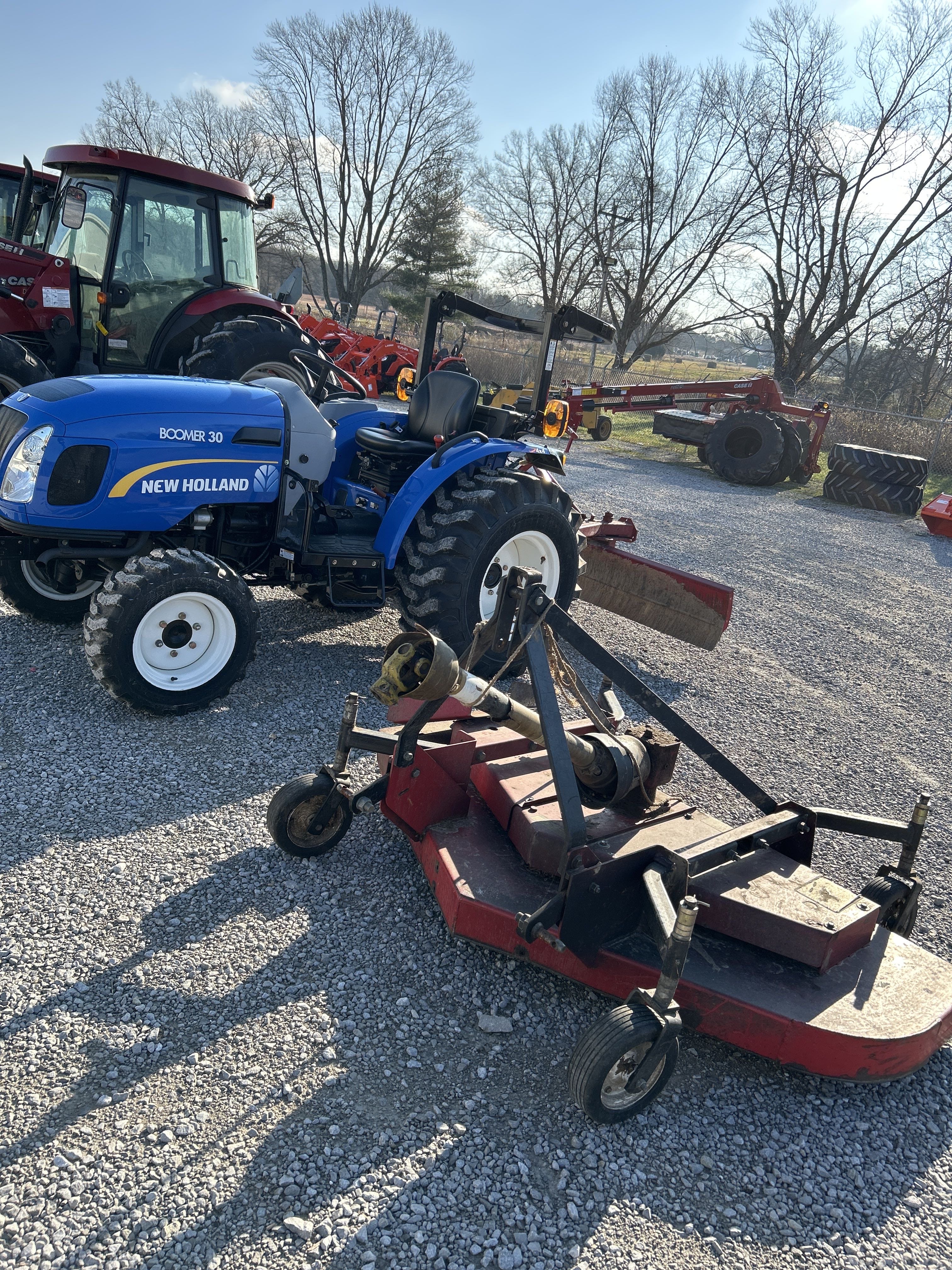 Main image New Holland Boomer 30