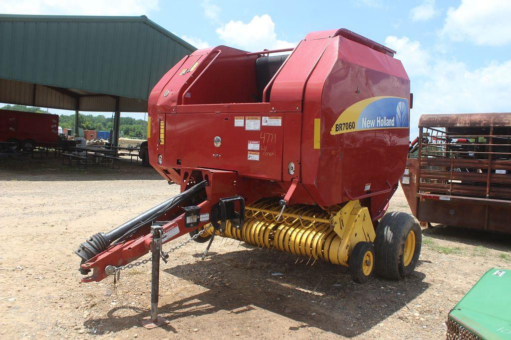 Image of New Holland BR7060 Primary image