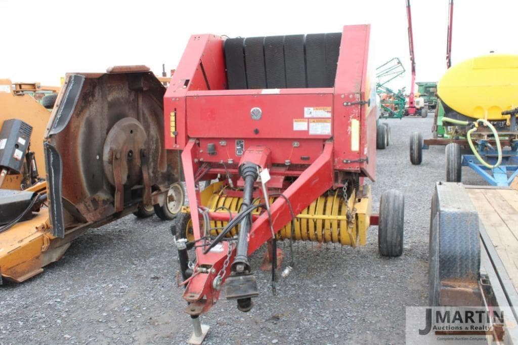 Image of New Holland BR7050 Primary image