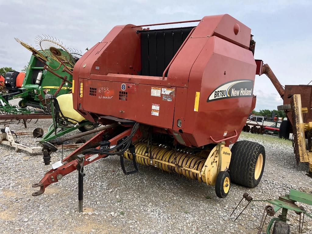 Image of New Holland BR780 Primary image