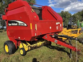 Main image New Holland BR780