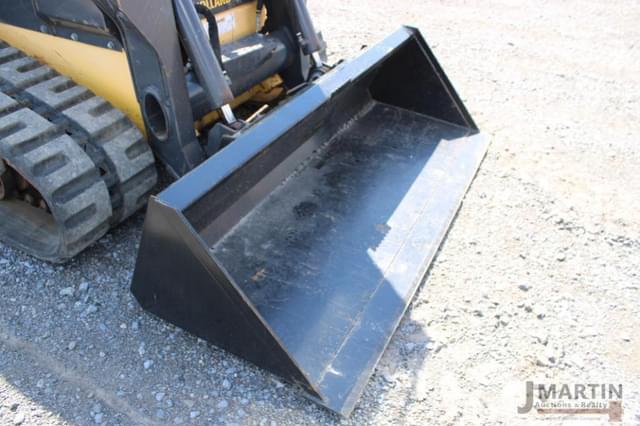 Image of New Holland C232 equipment image 4