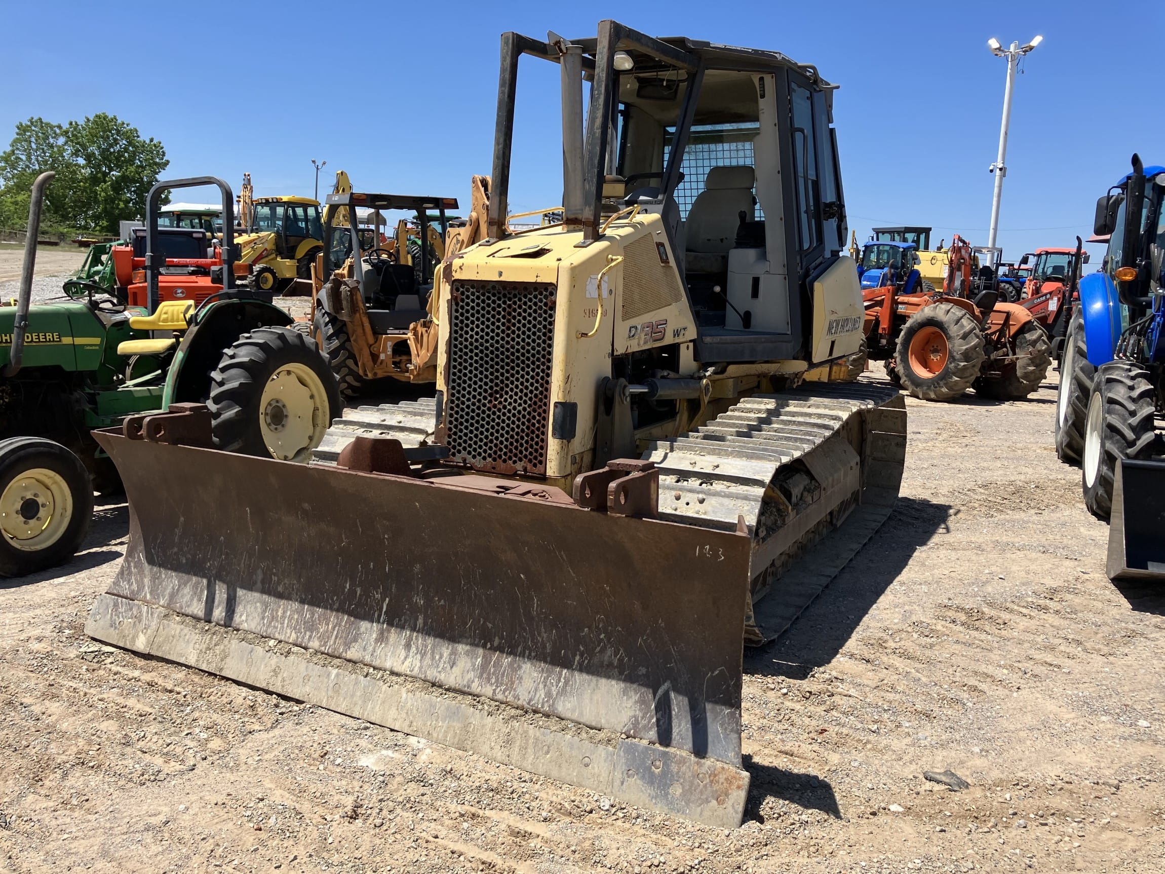 Main image New Holland D95WT