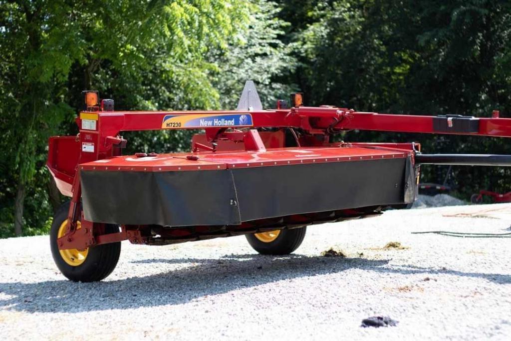 Image of New Holland H7230 Primary image